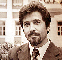 «Молодой Блок», - думала Наина, глядя на Евгения Борисова.